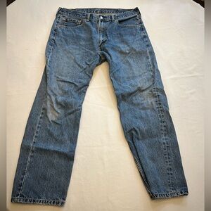 LEVI’S Men’s 505 Classic Straight Fit Jeans, Size 38 x 30.